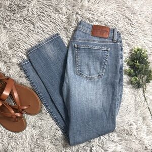 Lucky Brand Blue mid rise straight sweet jeans size 2